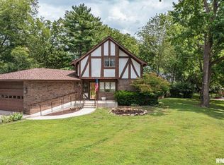 102 Lost Hollow Dr, Salem, IL