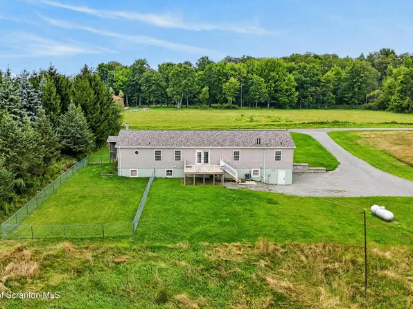 180 Lomery Rd, Meshoppen, PA 18630