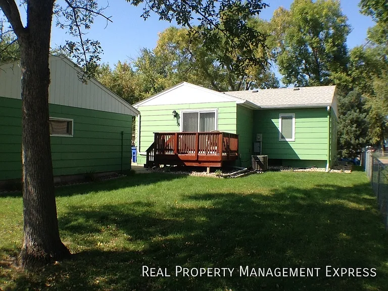 233 E Pam Rd — Photo 17