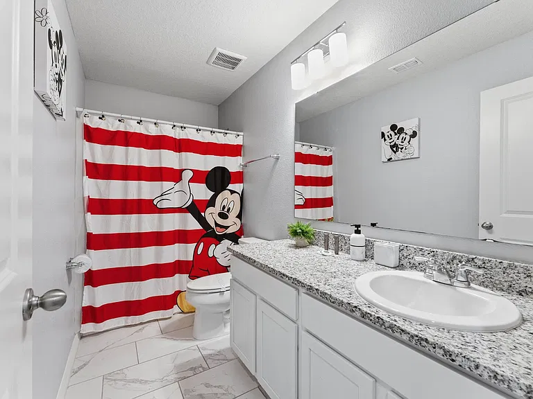 Crown Haven Dr — Photo 22