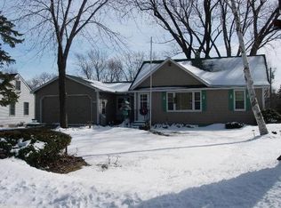 2230 Pinewood Dr, Mounds View, MN 55112