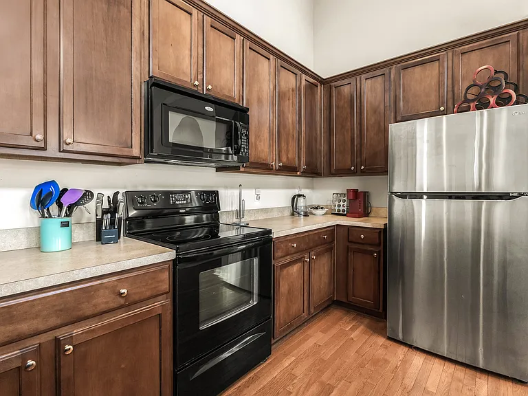 400 Black Smith Ln #A — Photo 24