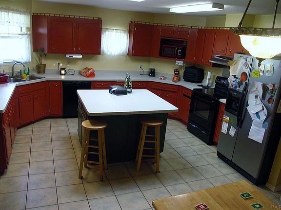4th image of 3933 Deerwood Cir