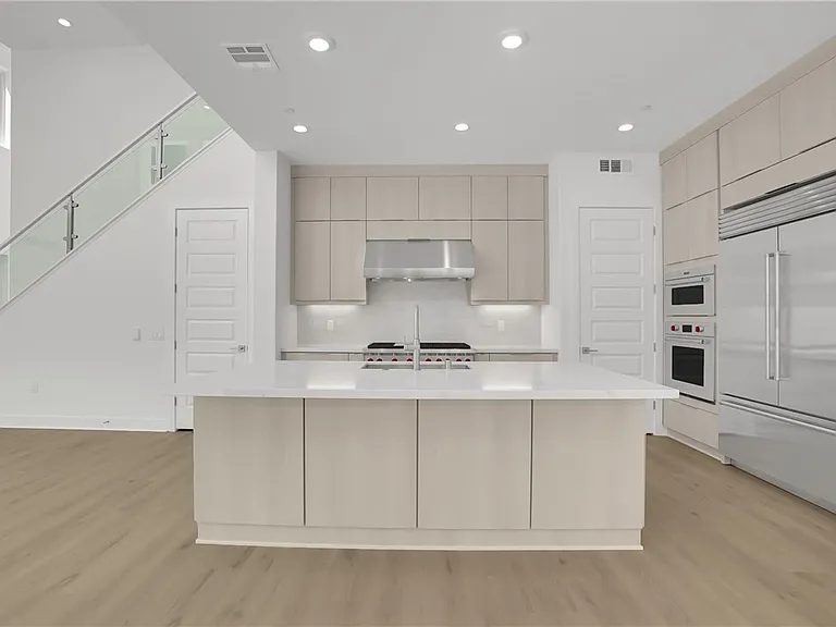 168 Creation St — Photo 14
