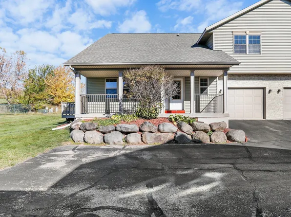 214 Hometown Ave, Fall River, WI 53932