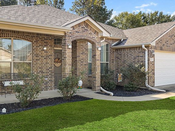 2nd image of 2034 Eden Dr