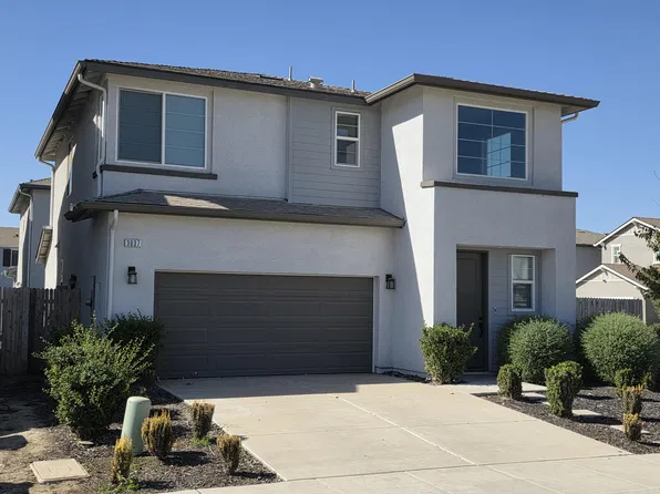 3037 N Sowell Street, Visalia, CA 93291