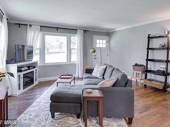 5th image of 10823 Woodhaven Ct