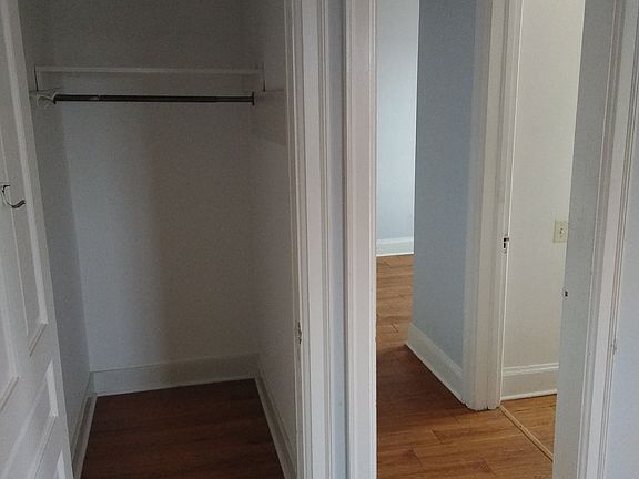5th image of 418 Saint Lawrence Ave