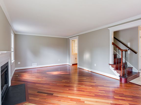 4th image of 4508 Sawgrass Ct