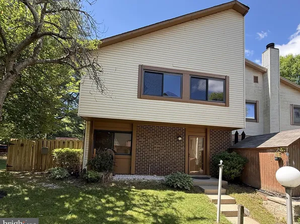 5693 Summer Oak Way, Burke, VA 22015