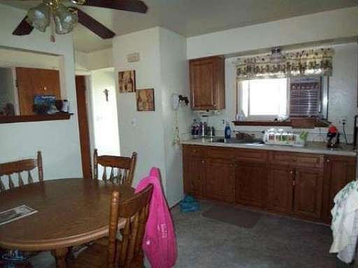 3rd image of 25592 Cambridge Ct