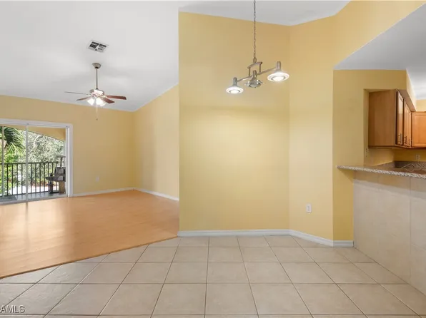 12505 McGregor Blvd APT 207, Fort Myers, FL 33919