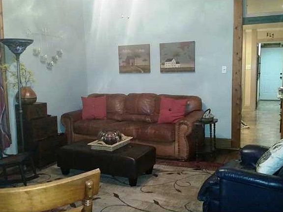2nd image of 2027 W Washington Ave