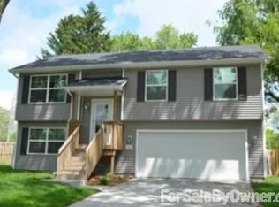 713 Valhigh Rd, West Des Moines, IA 50265