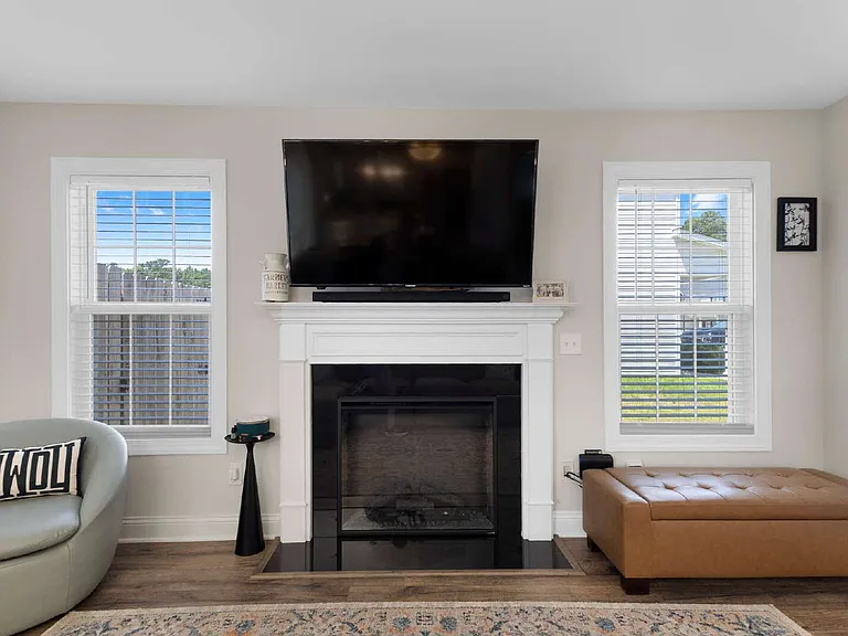 217 Lookout Ln — Photo 17