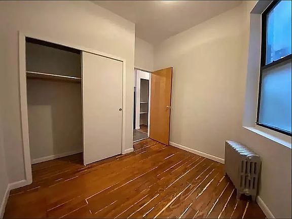 5th image of 26 Thompson St APT 2a