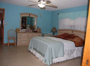 1281 Saxon Blvd, Deltona, FL 32725