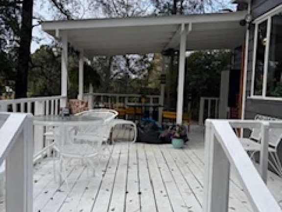 3rd image of 2405 Meriwether Rd