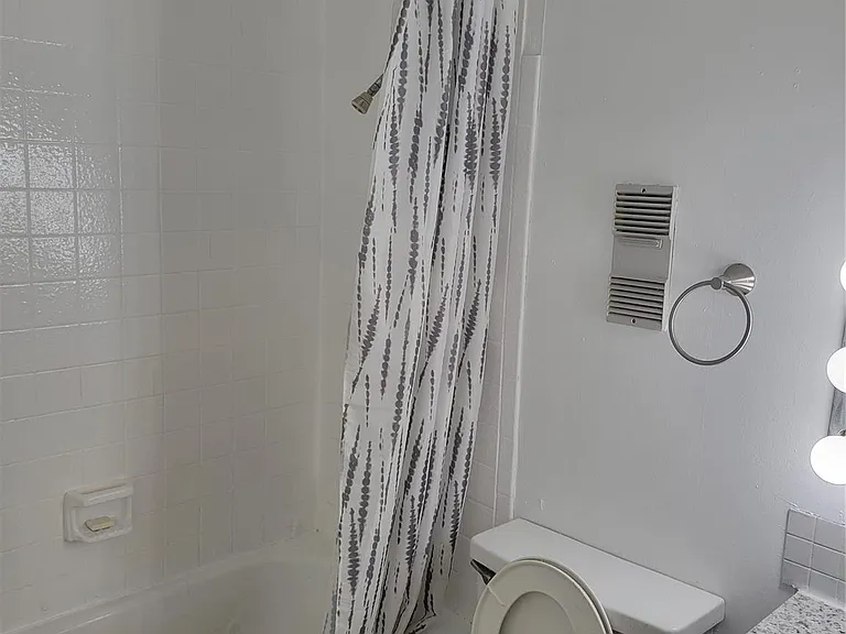 8425 Hearth Dr #25 — Photo 29