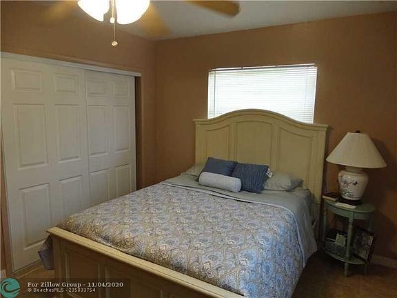2nd image of 4100 Woodside Dr #B