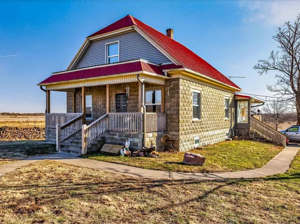 6829 Half Mound Rd, Valley Falls, KS 66088