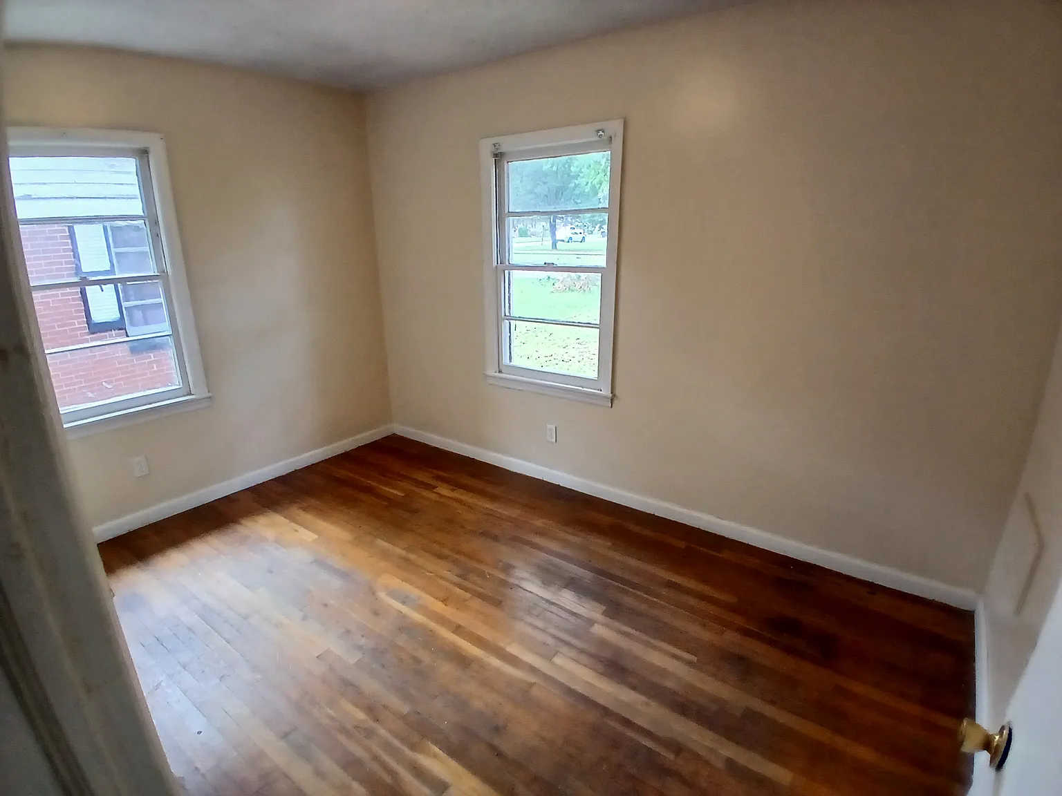 3 bed, 1113 sqft, $1,100 — Photo 3