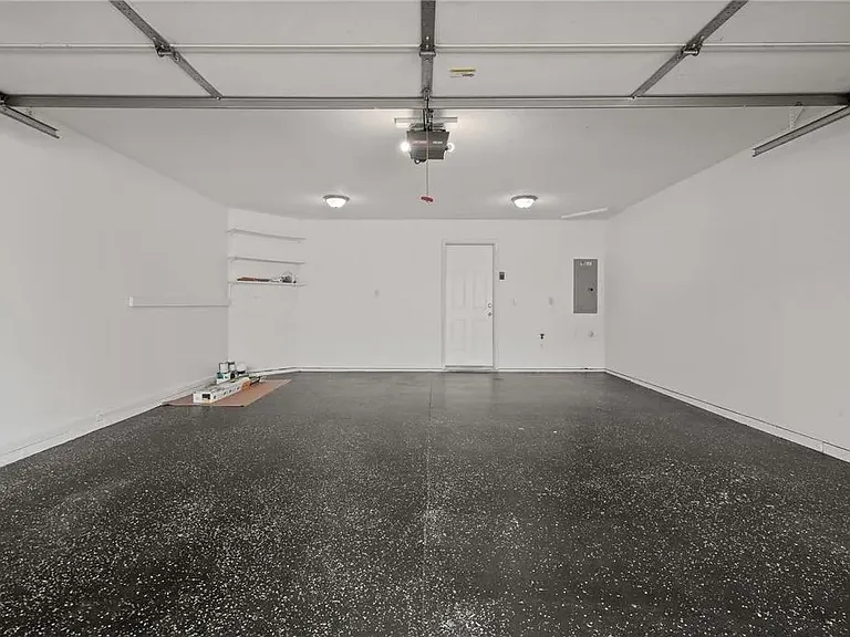 13784 Rose Dr — Photo 11