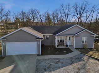2340 N Lake Of The Woods Rd, Columbia, MO 65202