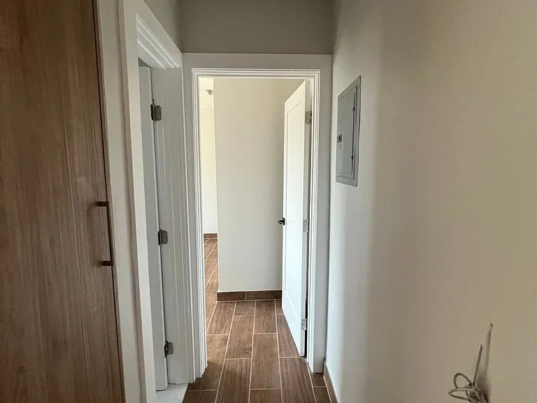 1819 S Manhattan Pl — Photo 33