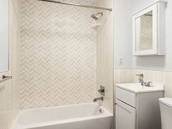 5th image of 120 Boerum St APT 2B