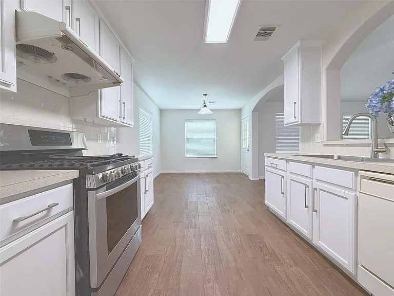 3708 Whitlam Ct — Photo 11