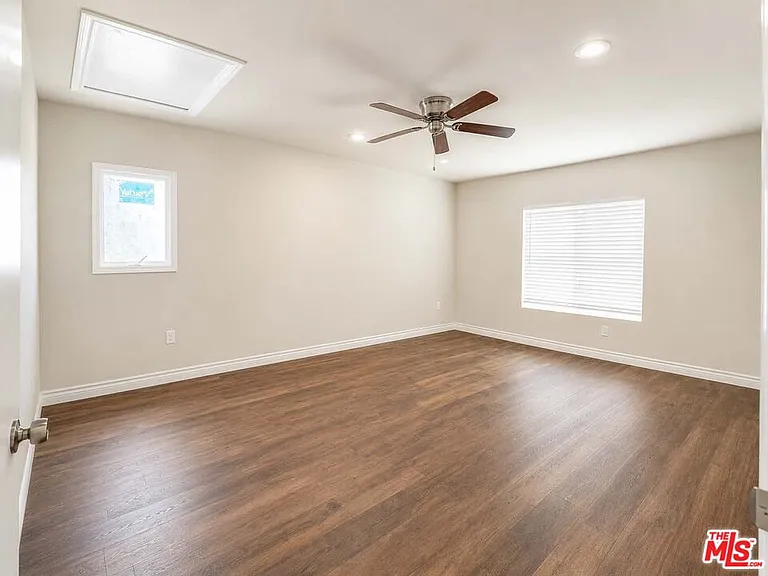 4049 Halldale Ave — Photo 11