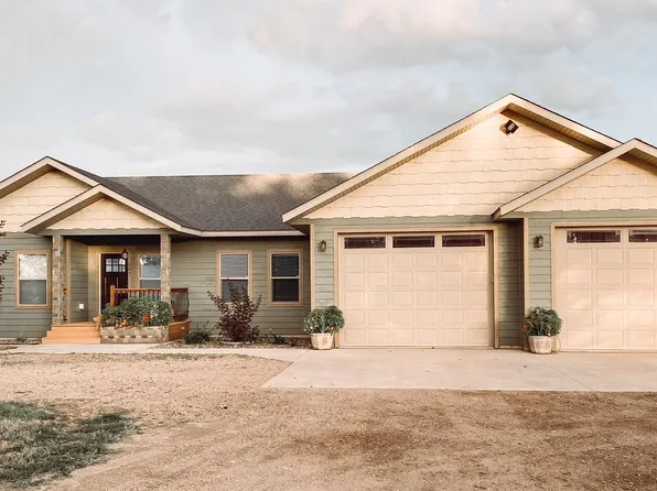 507 17th Ave NE, Watford City, ND 58854