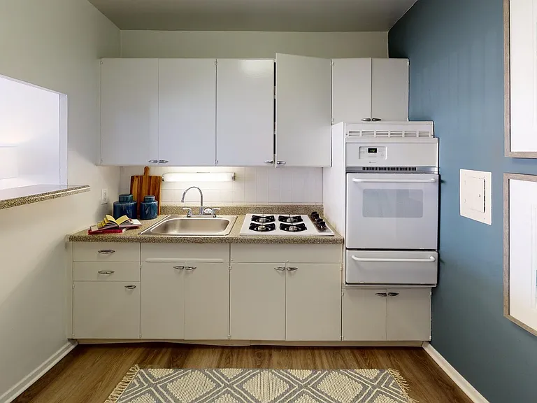 Lake Meadows Apartments — Photo 76
