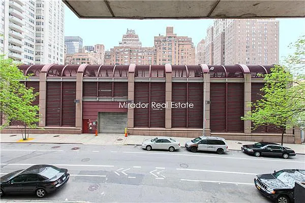 Rented by Mirador Real Estate | media 23