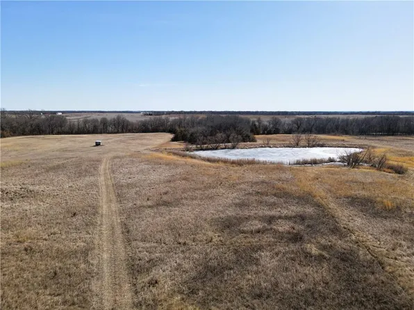 E 240th Ln, Coffey, MO 64636