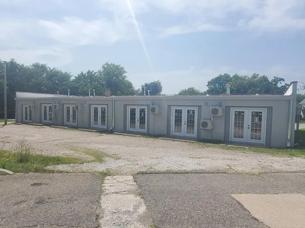 1104 W Broadway, 1104 W Broadway St APT 5, Webb City, MO 64870