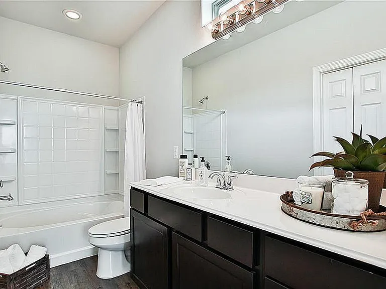 61 Woodland Hills Dr #B — Photo 15