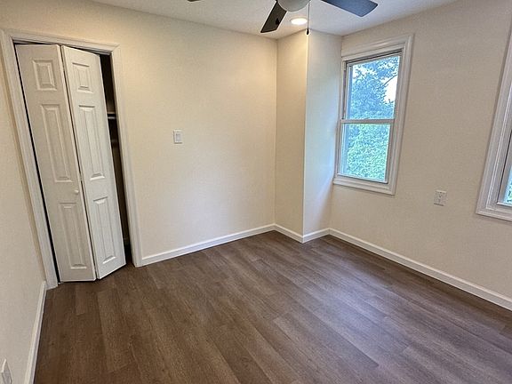 3rd image of 2717 Cedarhurst Rd APT 5