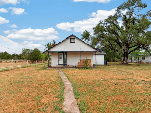 1320 N Caney St, Copan, OK 74022