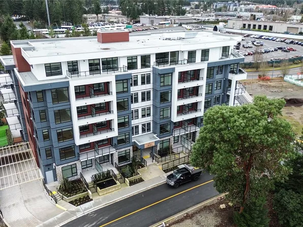 6320 Sentinal Dr #106, Nanaimo, BC V9V 1W4