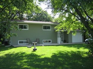 22390 Larson Rd, Sycamore, IL 60178