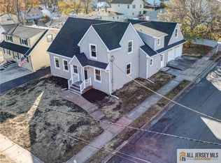 287 Kennedy St, Iselin, NJ 08830