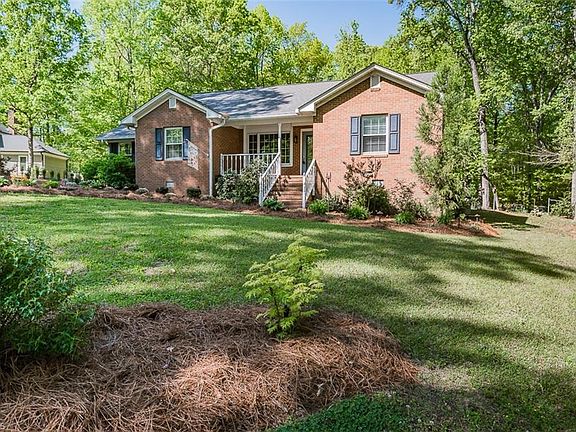 2nd image of 801 Baker Ct
