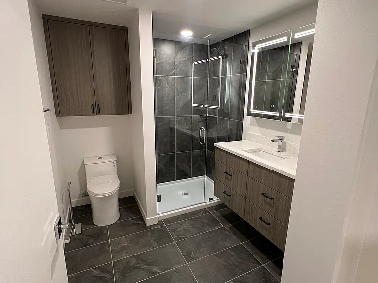 14402 SE Main St #B — Photo 24