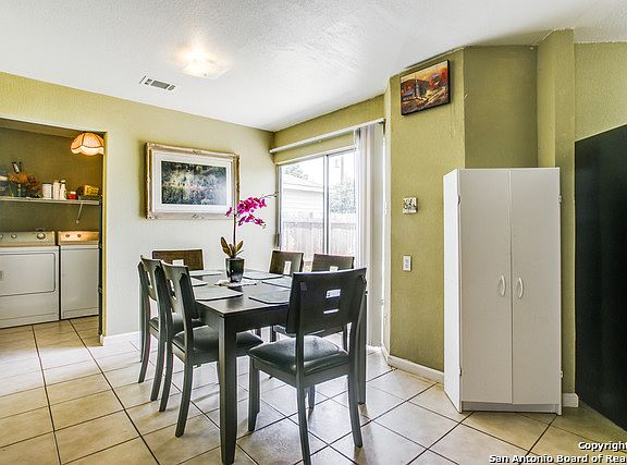 3rd image of 9523 Sekula Dr