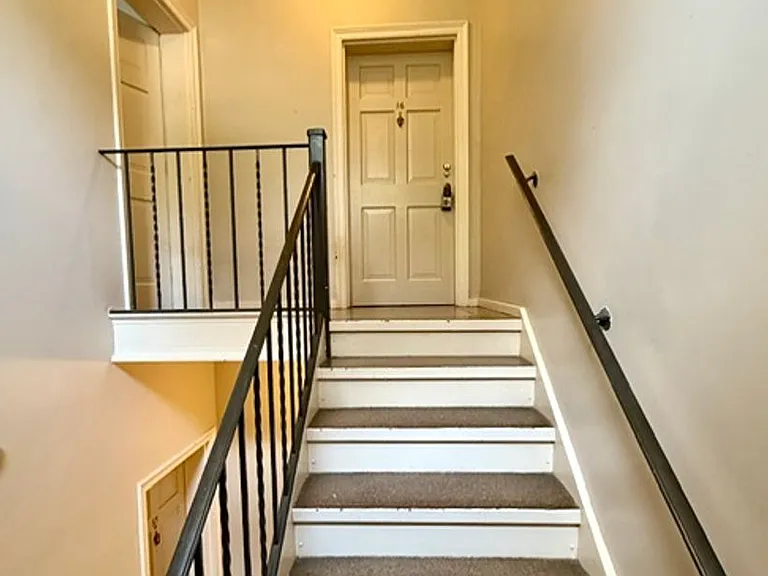 1121 Myrtle Ave #16 — Photo 6