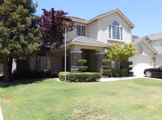 2382 E Rush Ave, Fresno, CA 93730