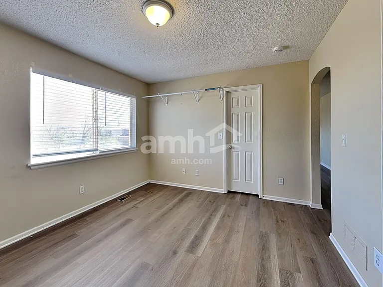 4051 N Orleans St — Photo 13